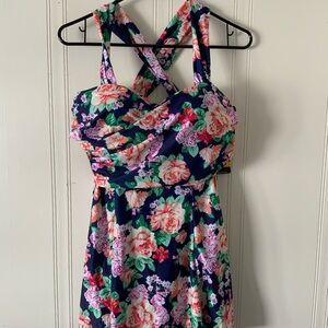 Floral Cross-Back Women's Swim Coverup